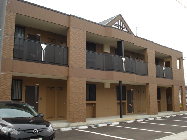 物件外観写真2　(外観写真（昼）)