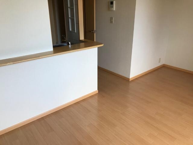 物件内観写真9　(リビング)