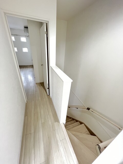 物件内観写真8　(明るい室内です)