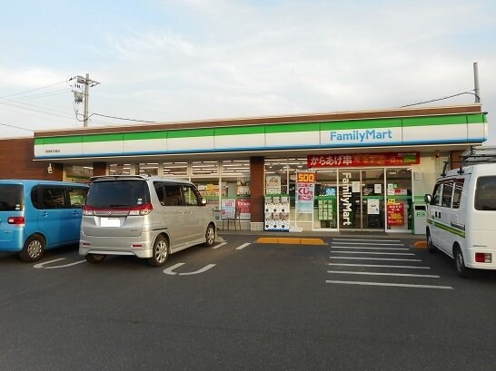 物件外観写真7　(ファミリーマート 駅家町中島店まで320m)