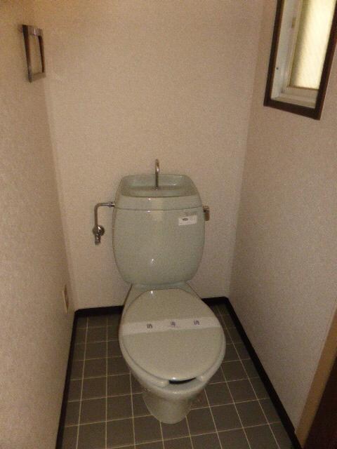 物件内観写真5　(トイレ)