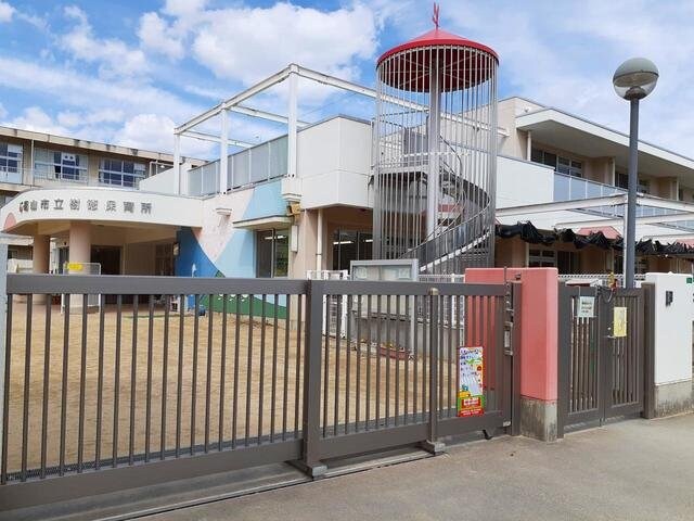 物件外観写真5　(樹徳保育所まで1300m)