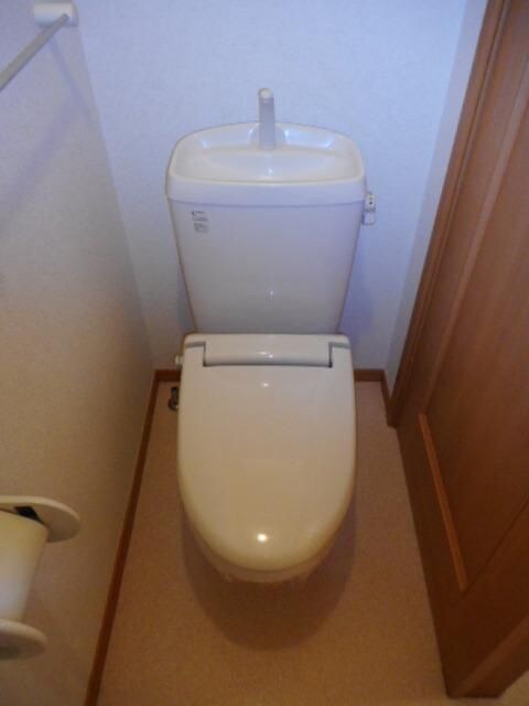 物件内観写真8　(写真は同タイプ別部屋)