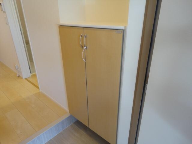 物件内観写真19　(下駄箱)