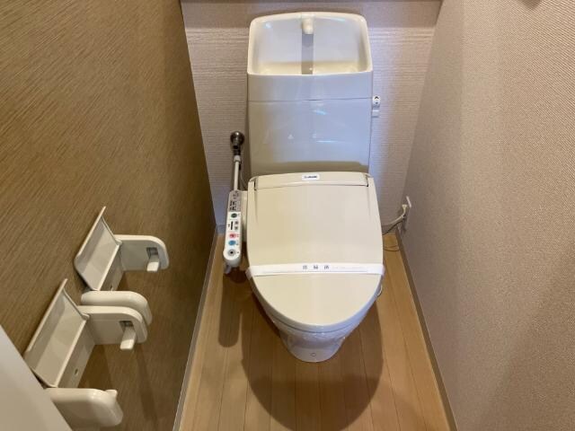 物件内観写真12　(シャワー付トイレ（イメージ）)