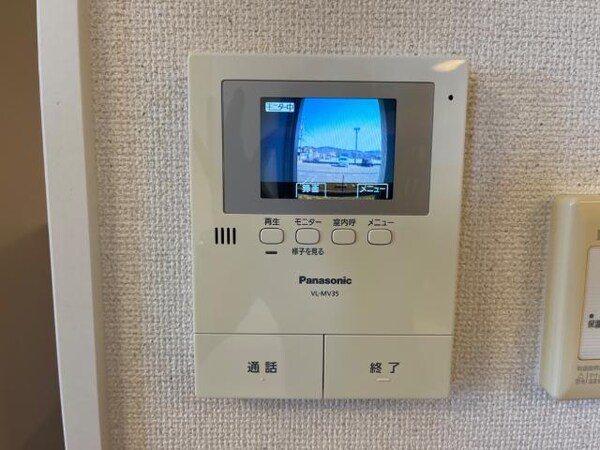 セキュリティ(カメラ付インターフォン（イメージ）)