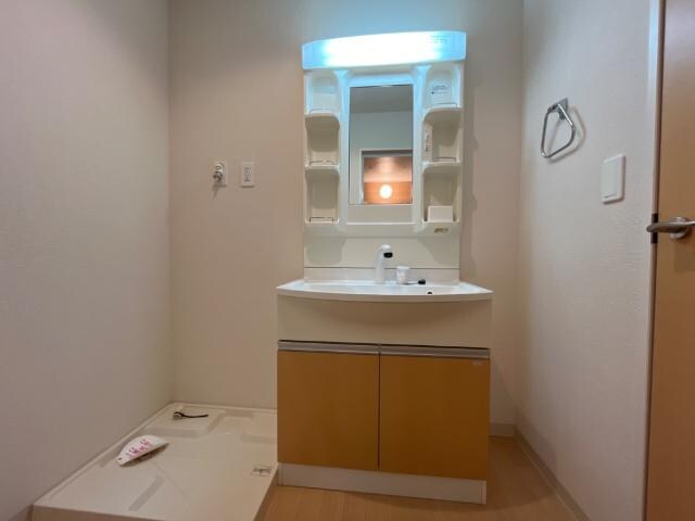物件内観写真23　(洗髪洗面化粧台（イメージ）)