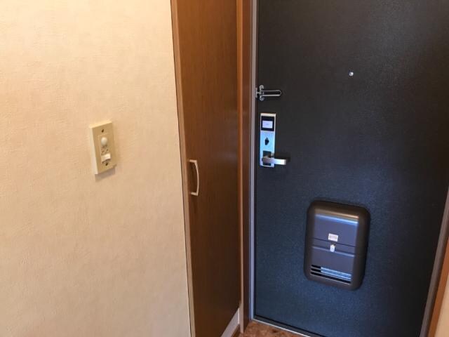 物件内観写真20　(下駄箱)