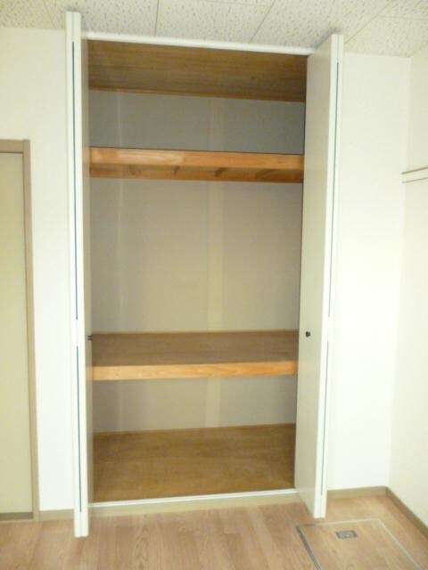 物件内観写真14　(収納)