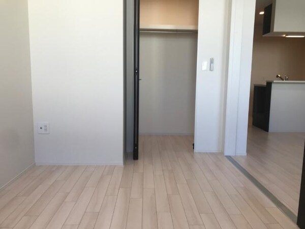 内装他(南側洋室)