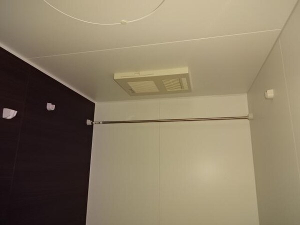 その他(浴室物干し)