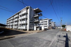 アドバンス神辺　１号棟外観写真