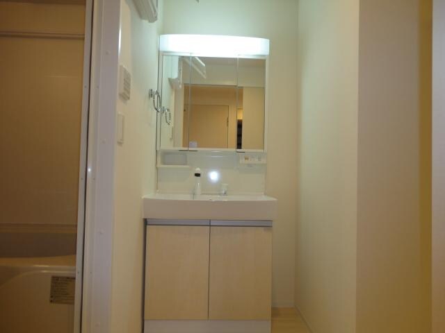 物件内観写真17　(洗髪洗面化粧台)