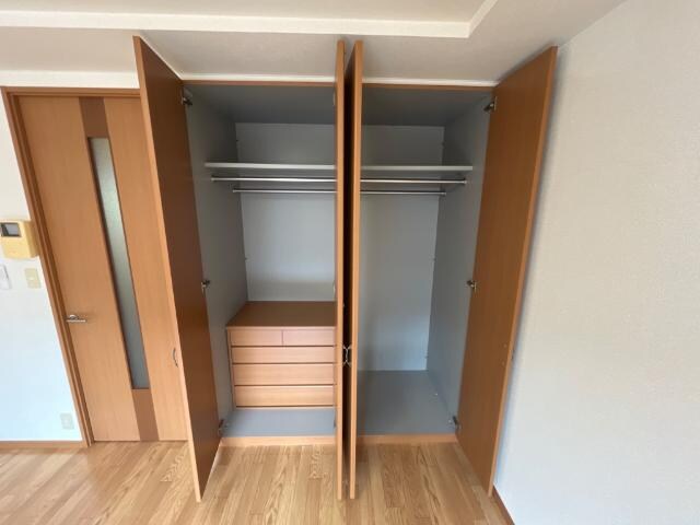 物件内観写真7　(クローゼット)