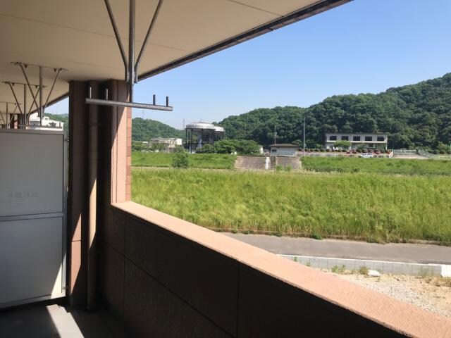 物件内観写真27　(ベランダ)