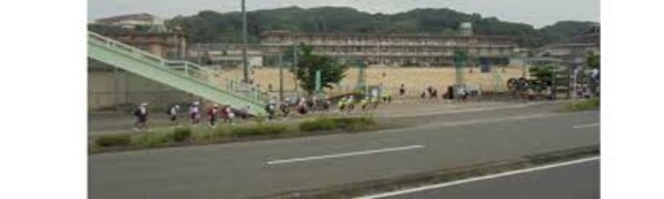 周辺環境(福山市立湯田小学校 385m)