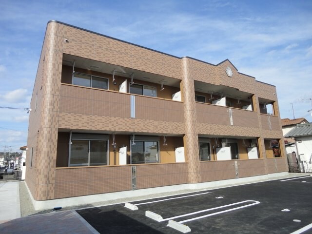 物件外観写真1　(外観写真（昼）)