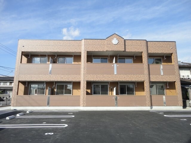 物件外観写真2　(外観写真（昼）)