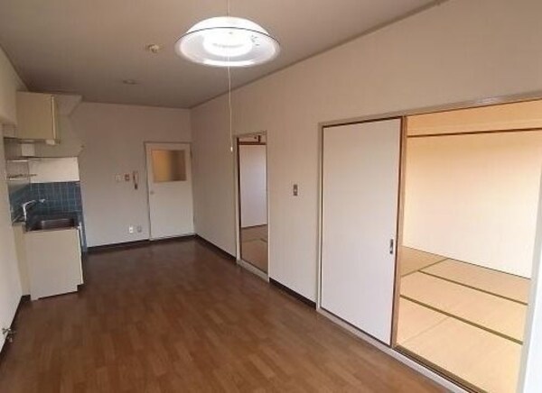 居室(※現況優先　間取り反転)