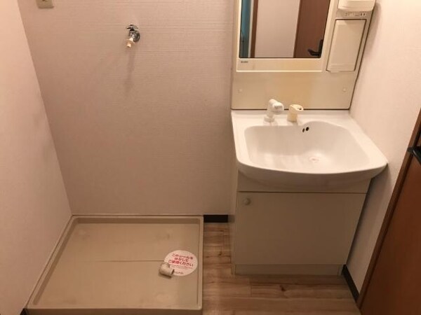 建物設備(洗濯機置場)