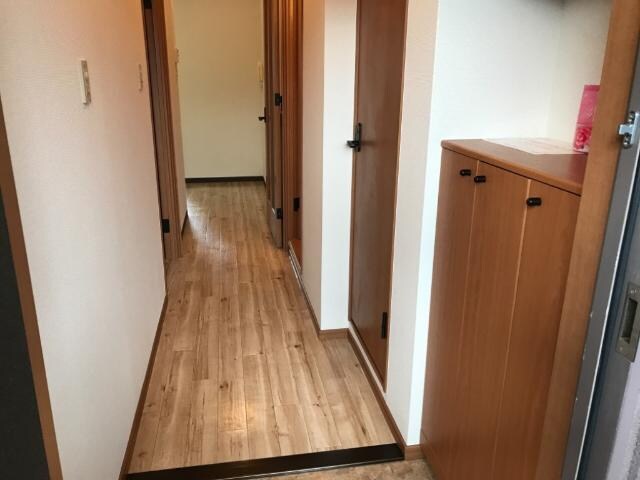 物件内観写真25　(玄関)