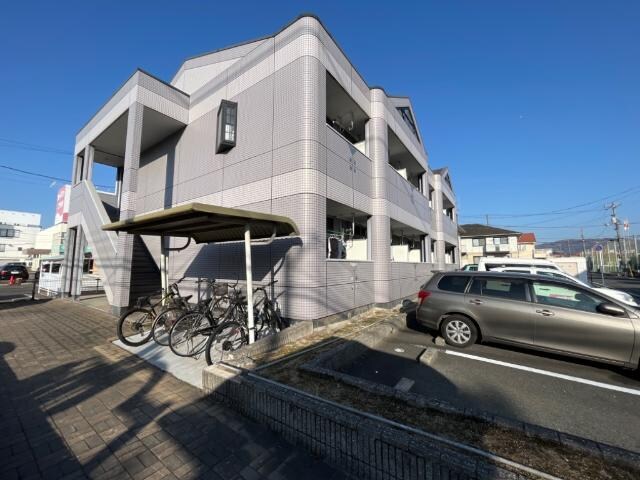 物件外観写真2　(外観写真（昼）)