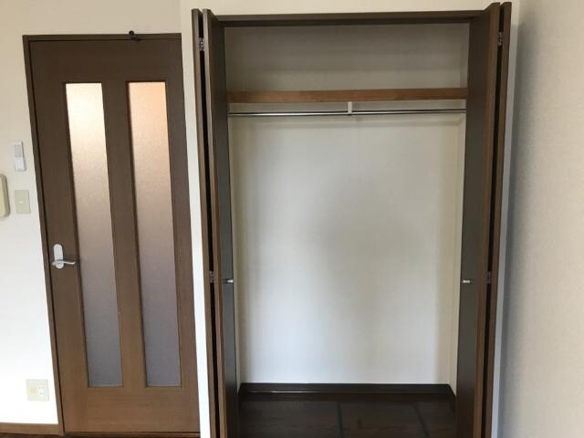 物件内観写真11　(クローゼット)