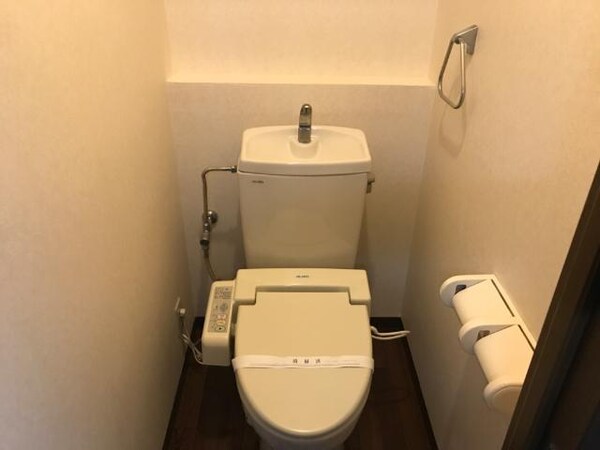 トイレ(シャワー付トイレ)