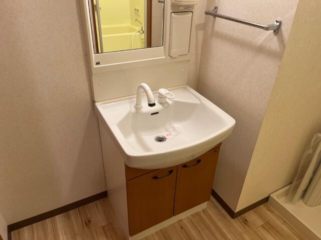 物件内観写真26　(洗髪洗面化粧台)