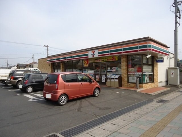 物件外観写真4　(セブンイレブン水呑南新田店まで550m)