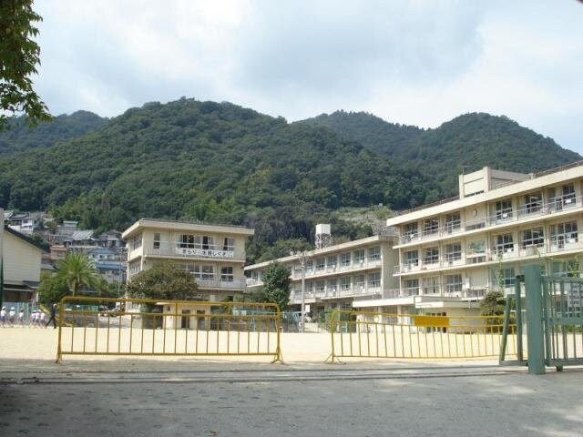 物件外観写真8　(水呑小学校まで1200m)