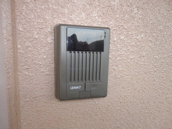 内装他(カメラ付インターホン)