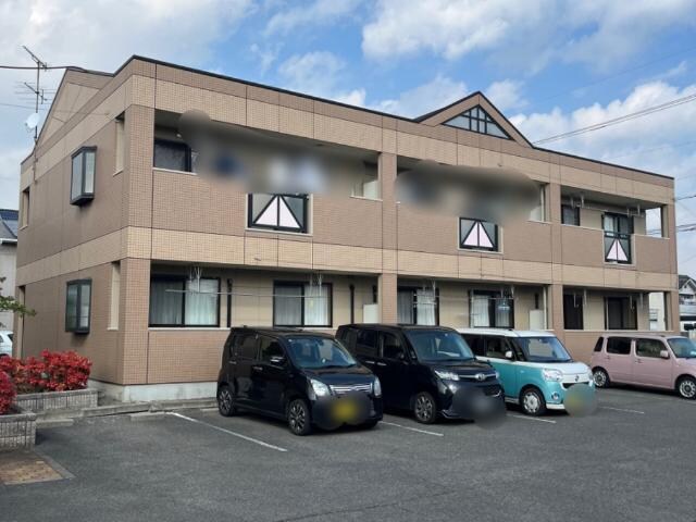 物件外観写真2　(外観写真（昼）)