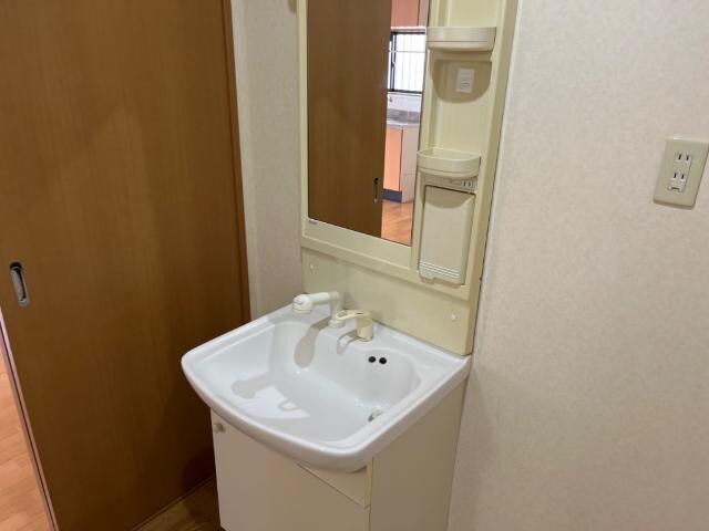 物件内観写真14　(洗髪洗面化粧台)
