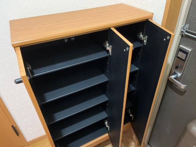 物件内観写真18　(下駄箱)