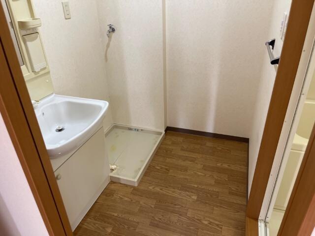 物件内観写真24　(脱衣所)