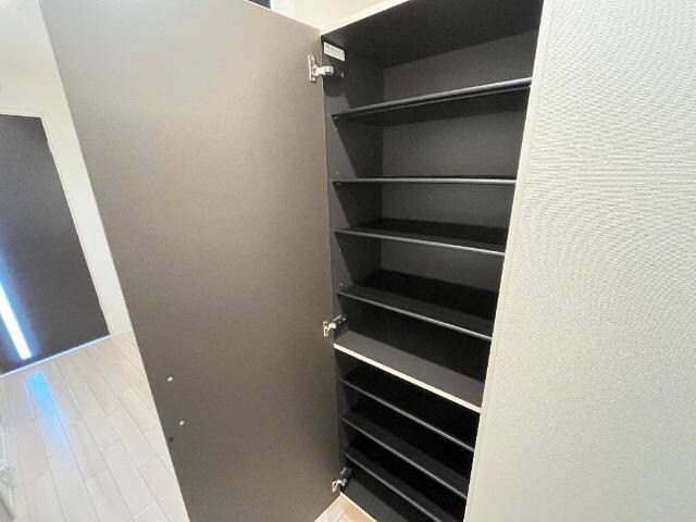 物件内観写真28　(シューズクローゼット)