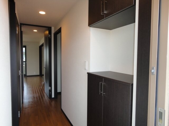 物件内観写真21　(玄関（下駄箱）)