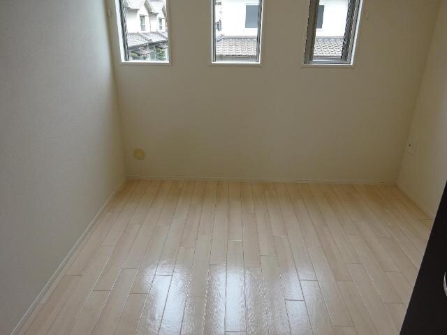 物件内観写真18　(洋室)