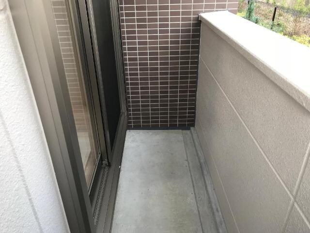 物件内観写真24　(ベランダ（反転）（イメージ）)
