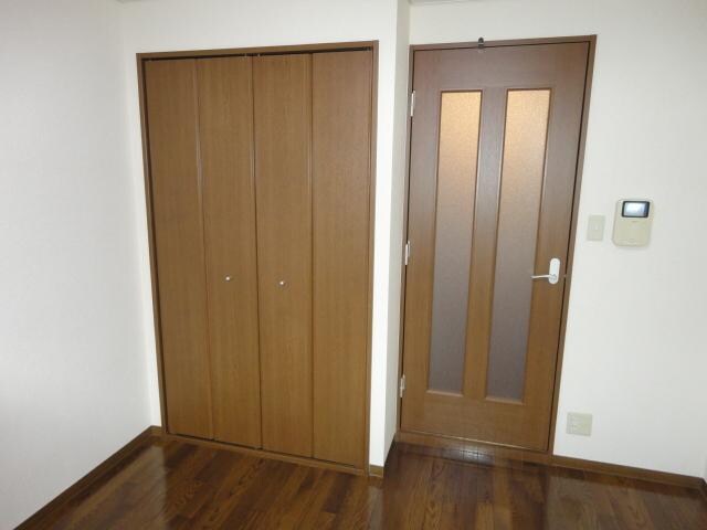 物件内観写真5　(収納)