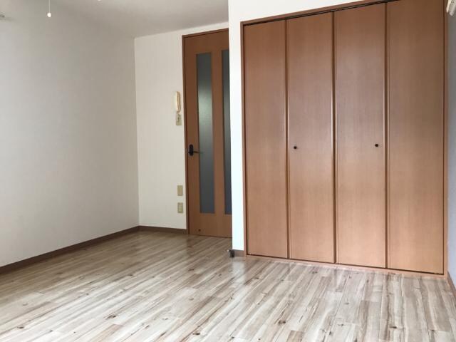 物件内観写真11　(洋室)