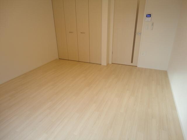 物件内観写真10　(洋室)