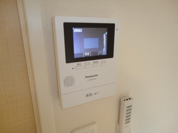 内装他(カメラ付インターホン)