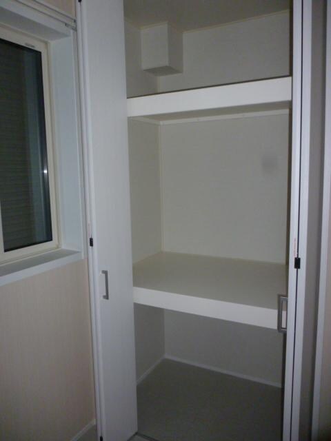 物件内観写真14　(収納)