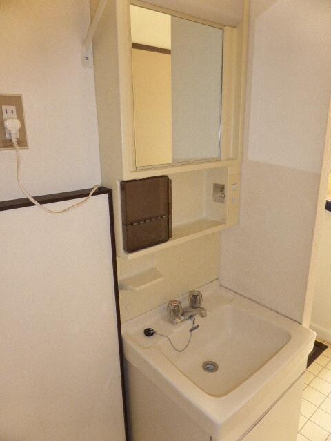 物件内観写真10　(洗面所)