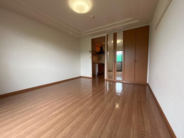 物件内観写真9　(リビング)