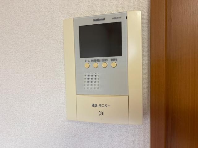 物件内観写真28　(カメラ付インターホン)