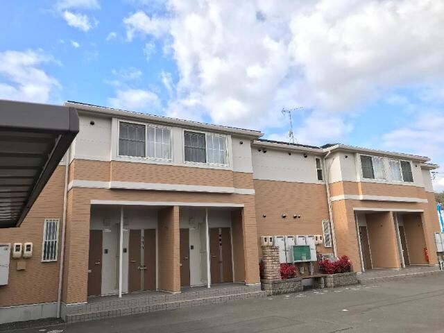 物件外観写真2　(外観写真（昼）)