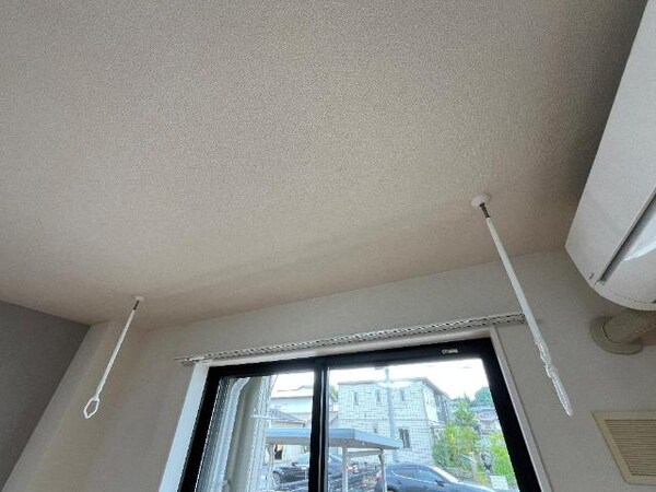 建物設備(室内物干し金物)